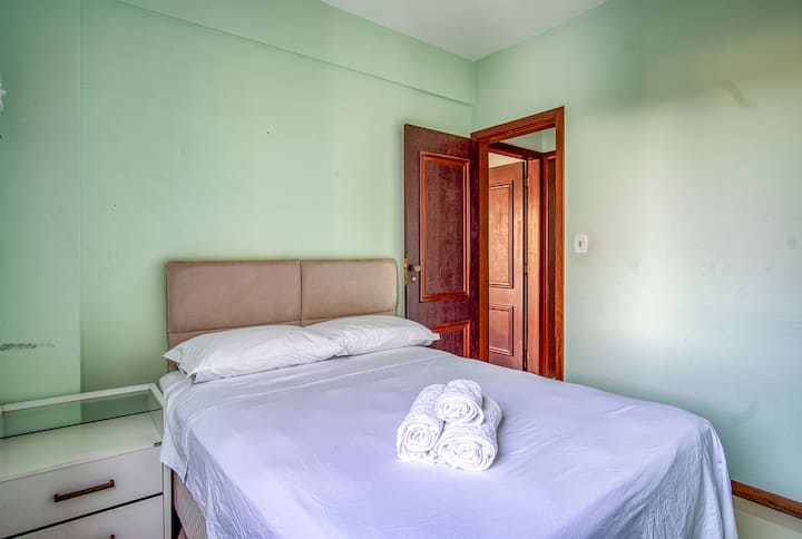 Posteľná bielizeň na vyžiadanie – poplatok za pranie (viac informácií v opise ponuky). 