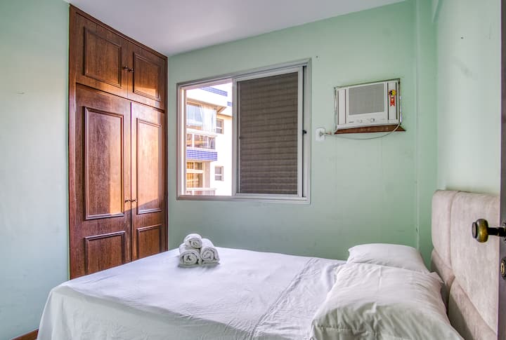 Posteľná bielizeň na vyžiadanie – poplatok za pranie (viac informácií v opise ponuky). 