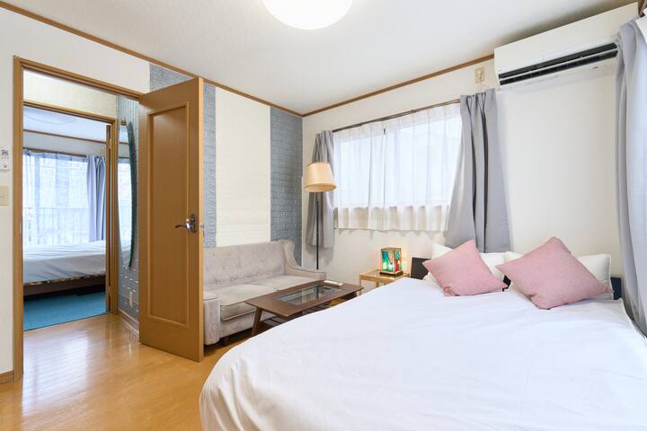 N Morden stylish villa/ Max12p/2Bathroom/Free wifi gallery image 5