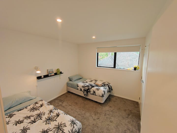 საძინებელი 2