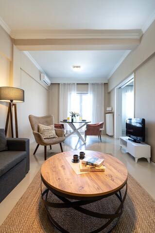 Houseloft Skyline Panorama gallery image 2