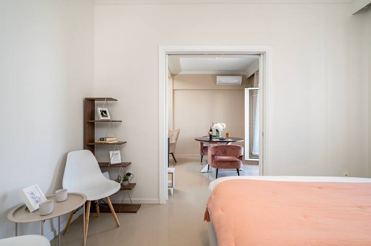 Houseloft Skyline Panorama gallery image 3