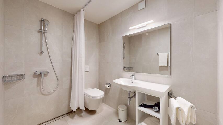 Two Bedrooms Apartment – Contactless check-in gallery image 4