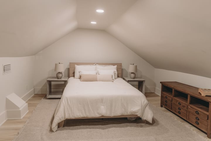 This is a second floor loft. Not closed off.