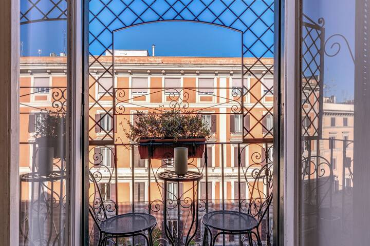 Downtown Srl – Emily in Rome gallery image 3