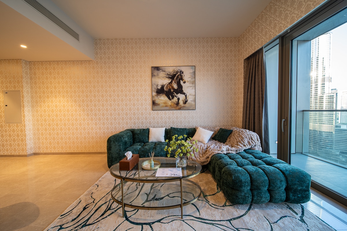 2 Bedroom Furnished Apartment with Direct Burj Khalifa View · II 5