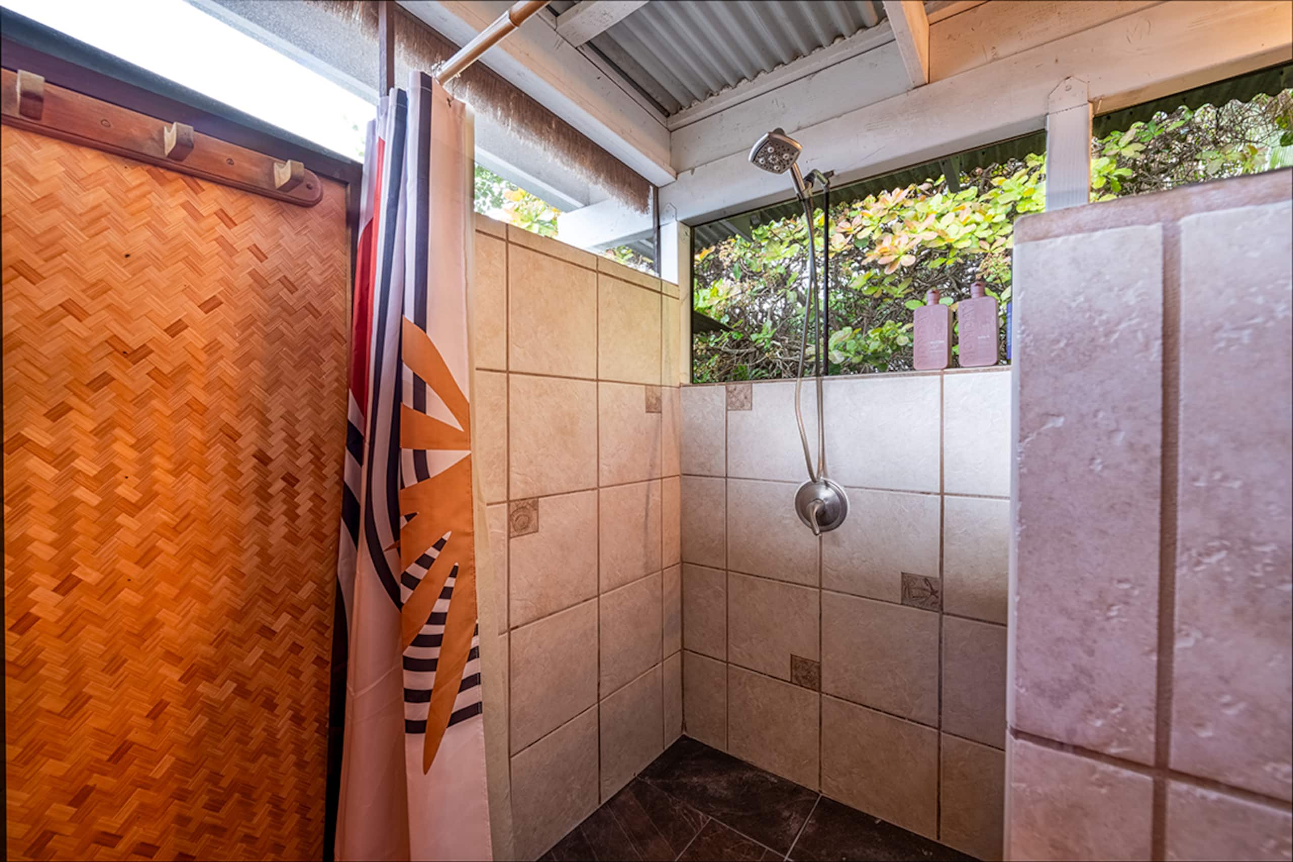 Jungle eco-suite for nature lover, oceanview deck - Photo 13