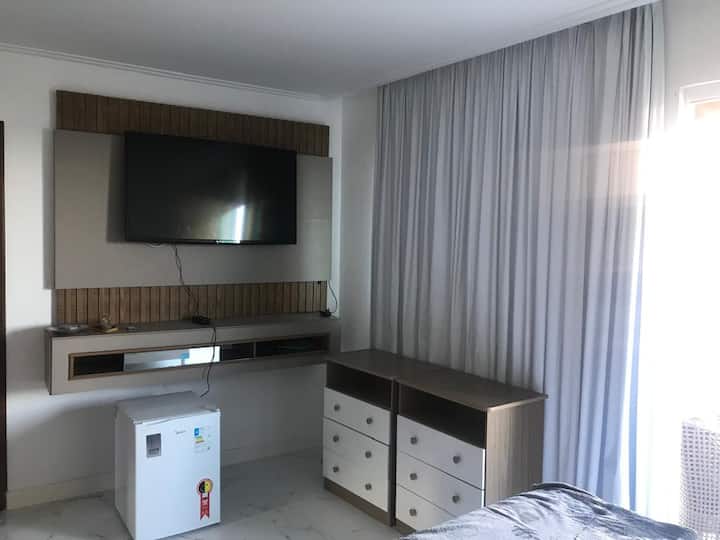 TV
° Minibar;
Cômodas 