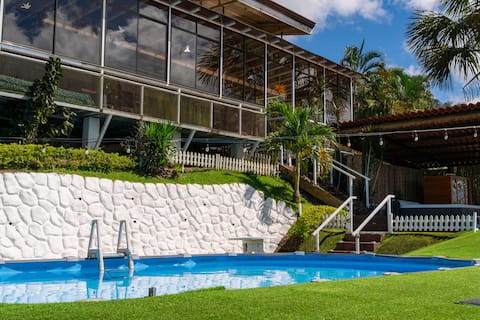 Renacer & Glamping Coco Resort | Spa | Pool