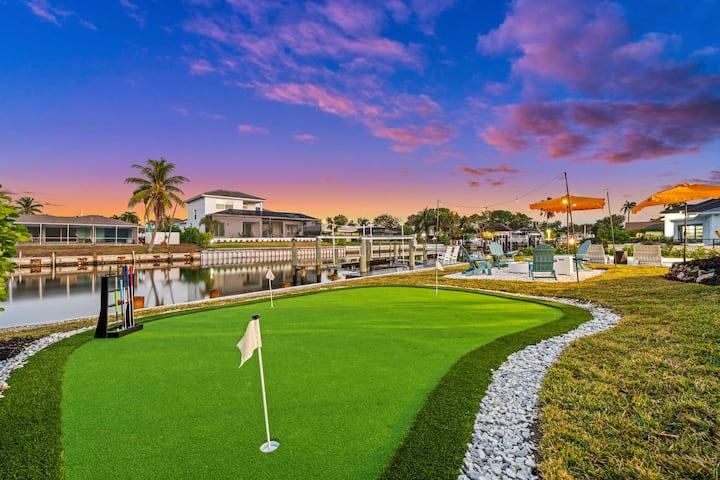 Waterfront Villa W/ Pool, Hot Tub, Sauna & Kayaks - Marco Island, FL