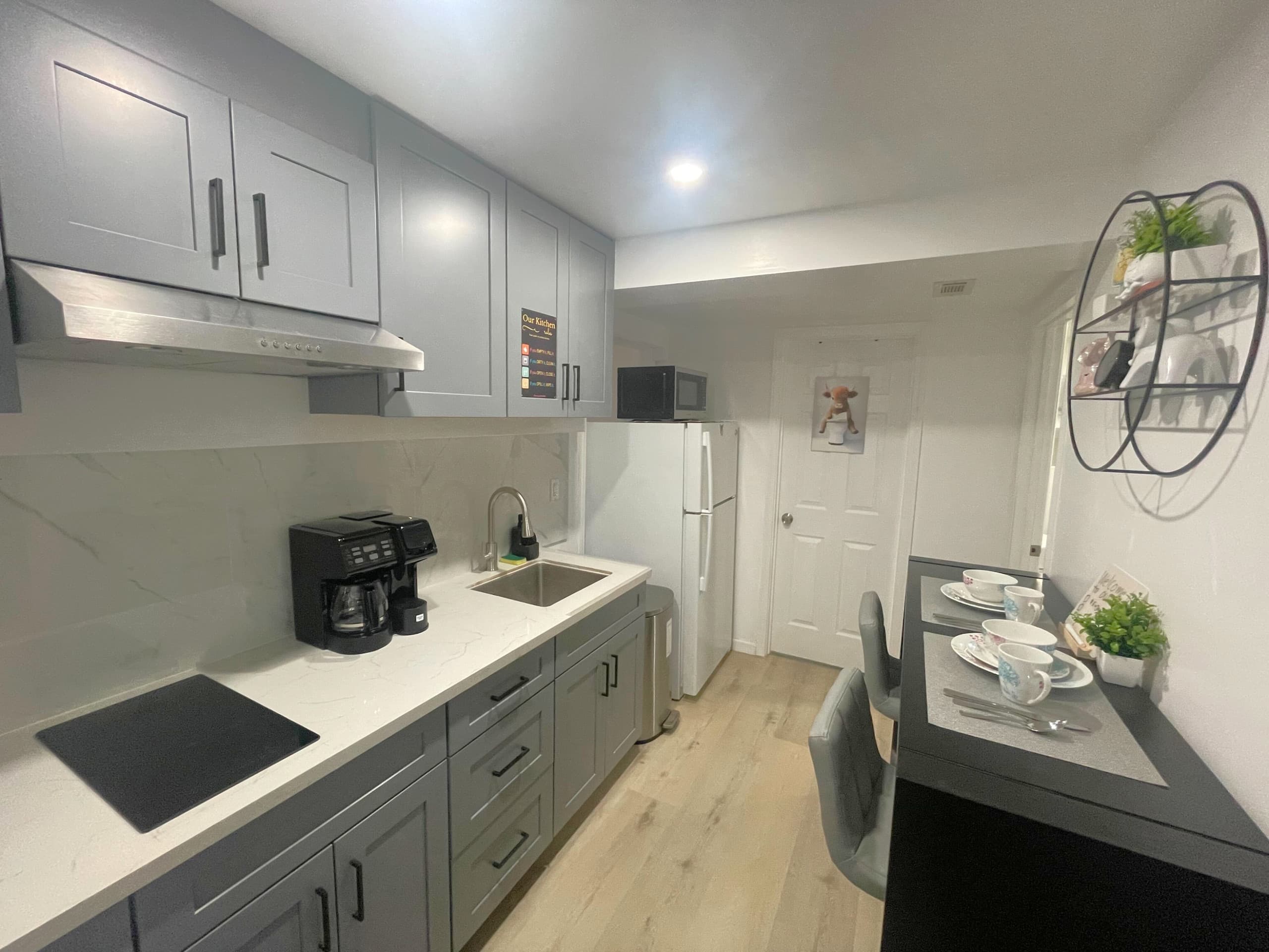 Private 2BR Suite Near Transit & Easy SF Access - Image 3