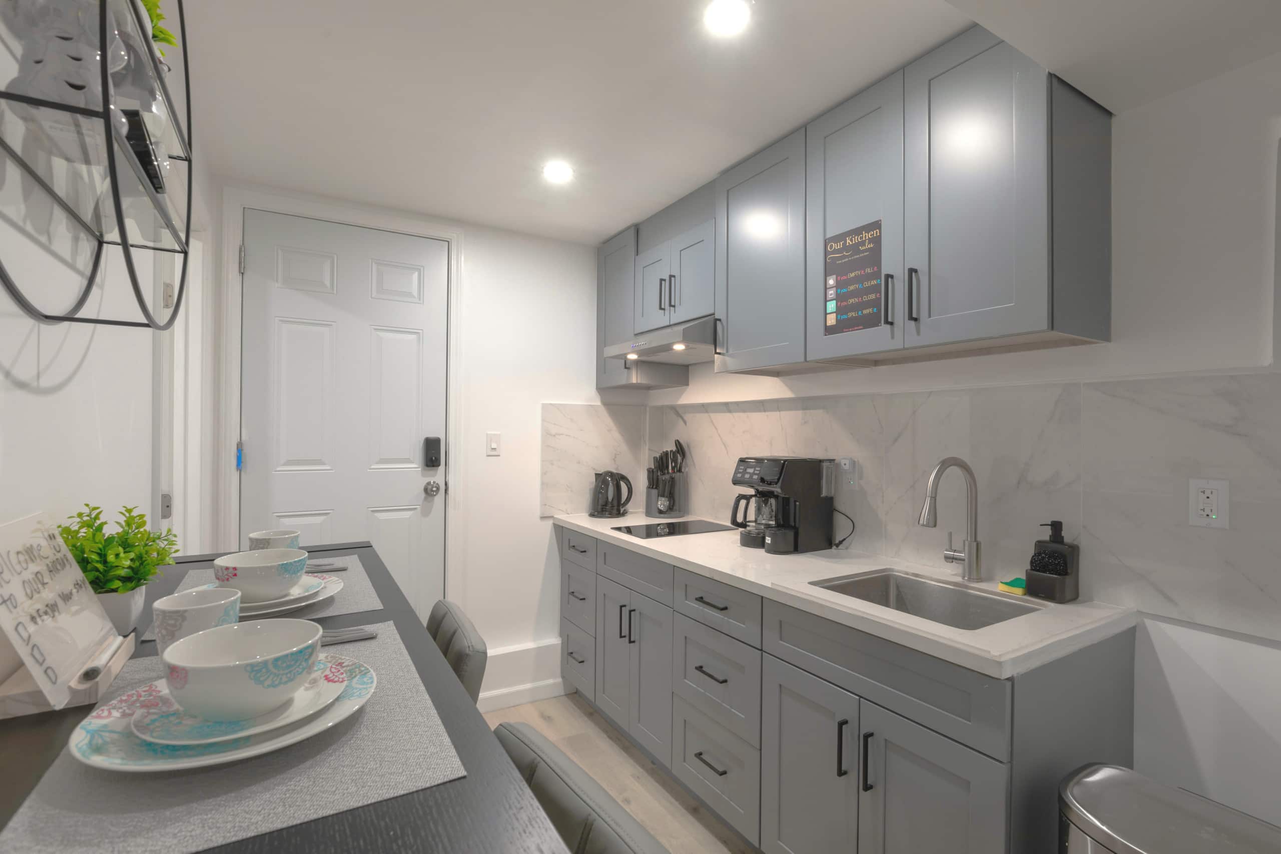 Private 2BR Suite Near Transit & Easy SF Access - Image 1