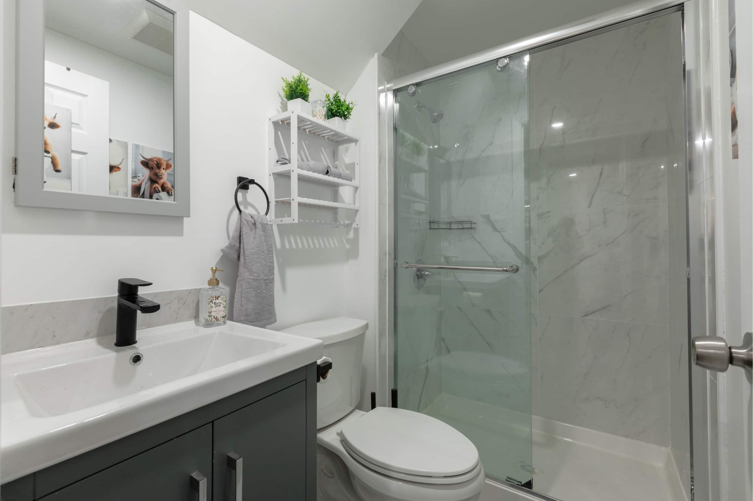 Private 2BR Suite Near Transit & Easy SF Access - Image 12