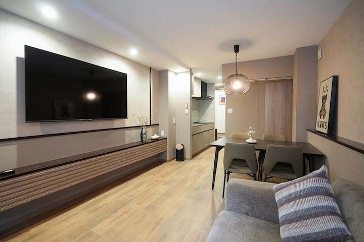 東京タワー徒歩圏|100平米広い一棟まるまる貸切MAX9人|フルリノベ済|羽田空港まで電車一本21分