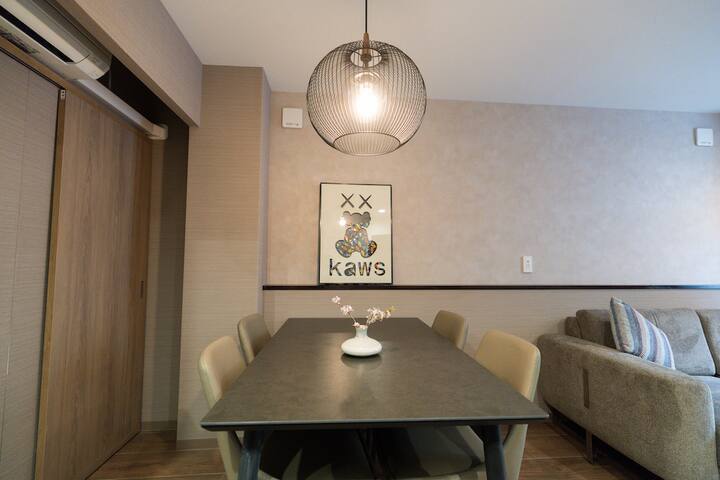 東京タワー徒歩圏|100平米広い一棟まるまる貸切MAX9人|フルリノベ済|羽田空港まで電車一本21分 gallery image 3