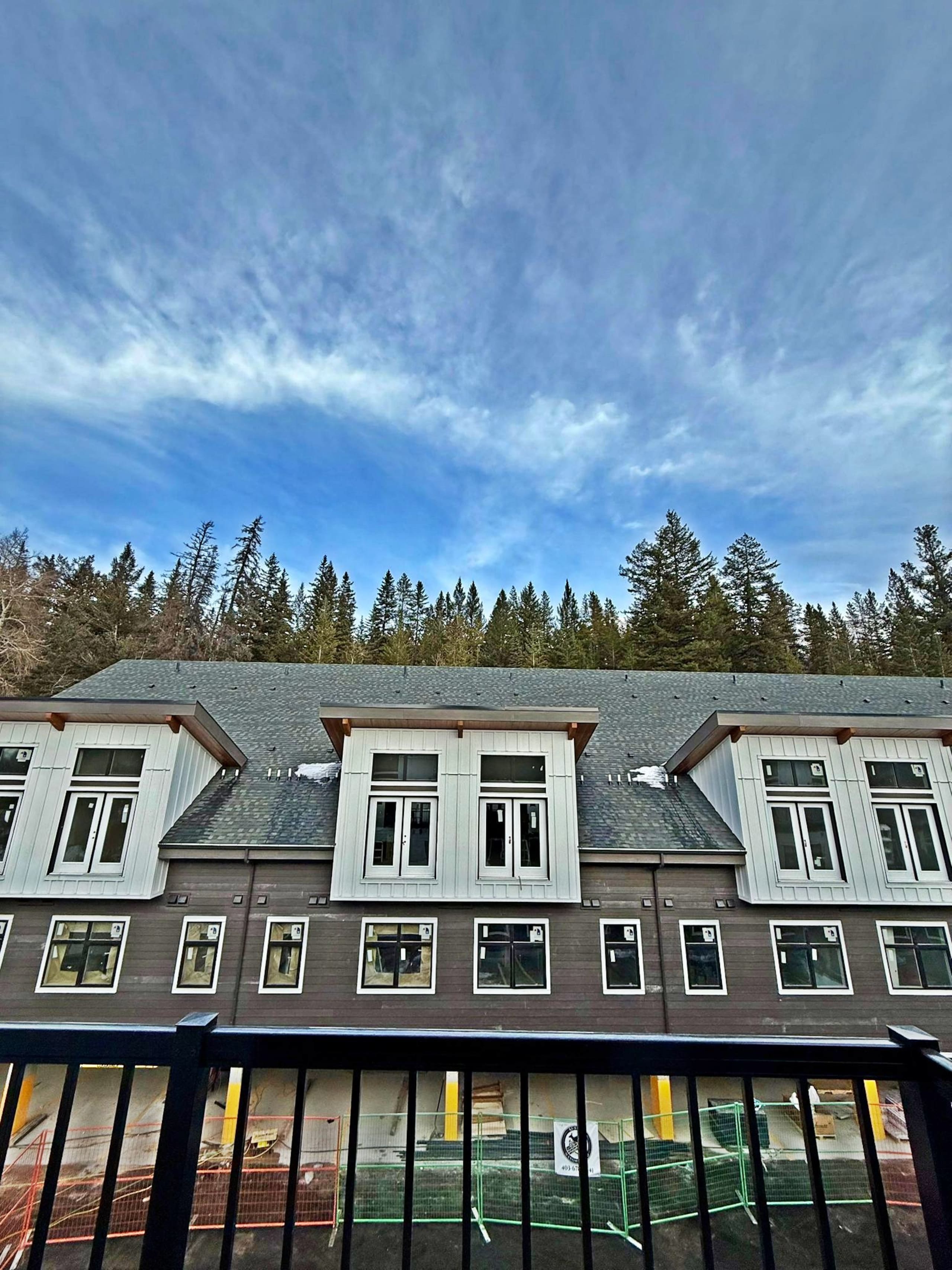Mountain Retreat w/ Views & Hot Tub Near Banff - Photo 36