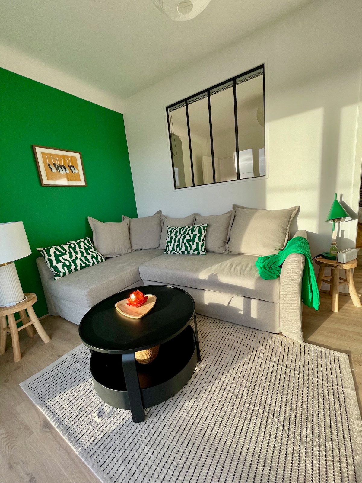 Annonce Airbnb populaire: La Maison du Roule View of the Seine à Eure