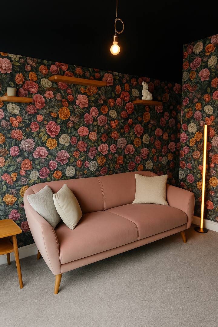 The Pink House - Newport