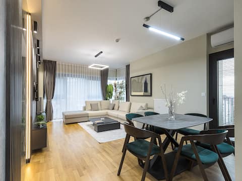 Urban Oasis 16th Floor Penthouse,Diamond Residence