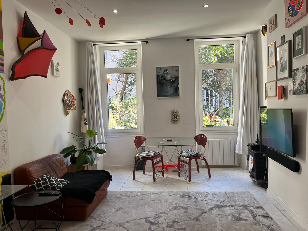 Propriété Airbnb réussie: Central: the art gallery: the Old 45 m² à Marseille 4e Arrondissement