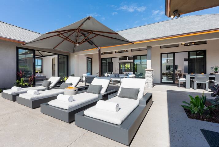 Luxury Nohea Home with Pool & 2 BR Ohana! gallery image 3