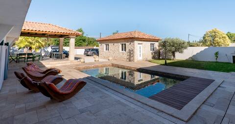 Outstanding loft of 350 m2 with swimming pool