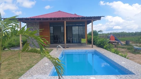 Eco Bungalow+AC+Starlink+Pool+Near Laguna@Pucallpa