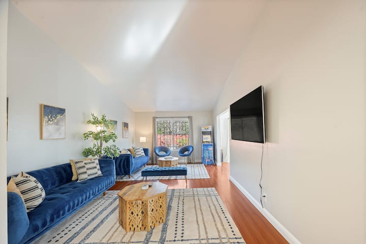 5br Master W/ Balcony, Pool Table 6 Tvs, Sleep 14+ - Hayward, CA