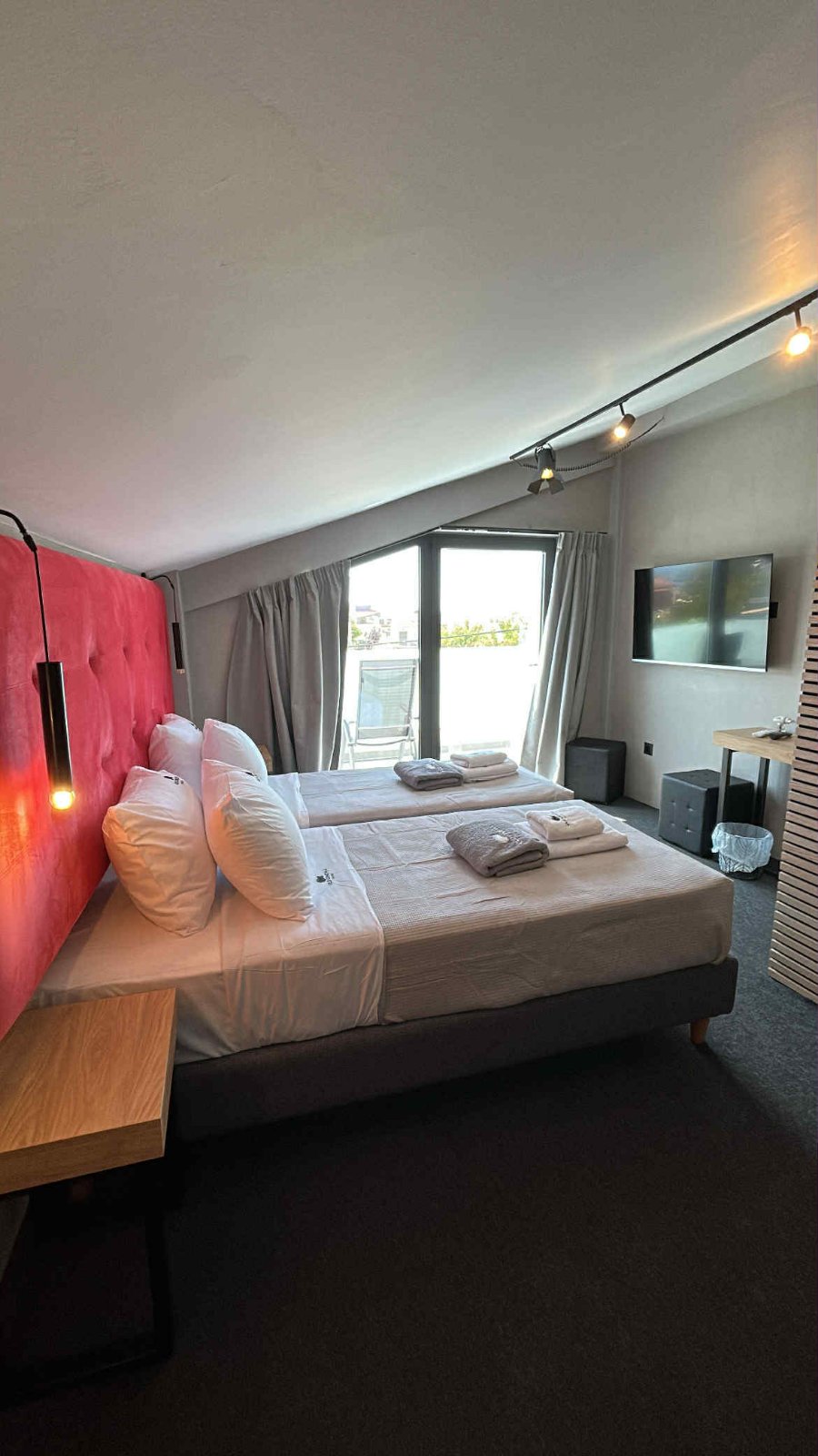 საძინებელი 1