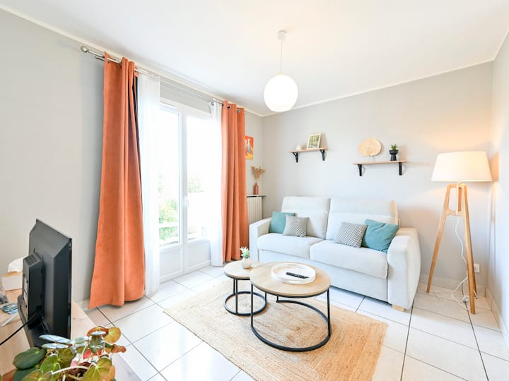 Le Cocon Perché - Ambiance Pastel Et Jardin Arboré - Cholet