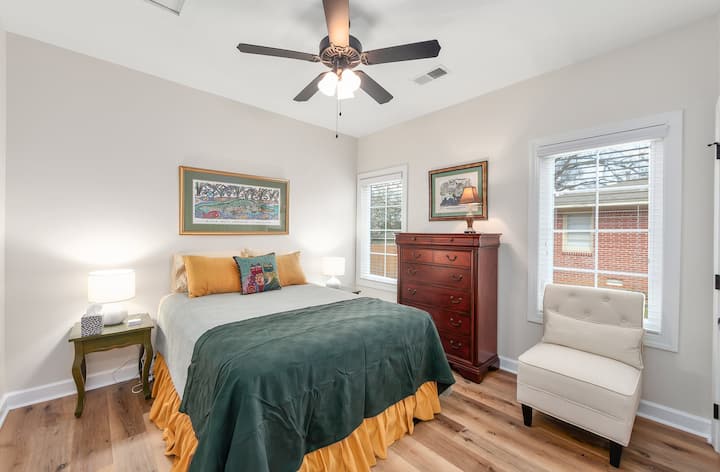 Изглед към спалнята за гости 1