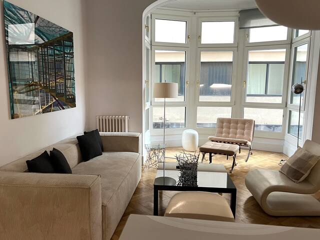 Eliseos Luxury Apartment HUTB-001281 gallery image 2