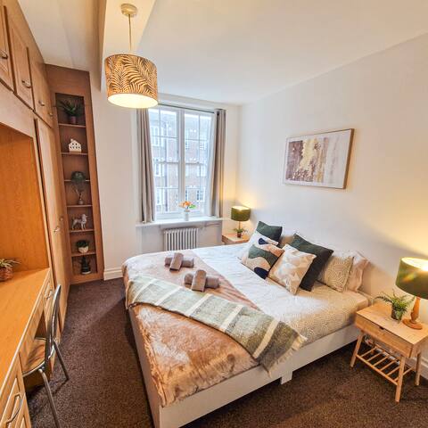 2-Bed Apartment I Hyde Park I Central London