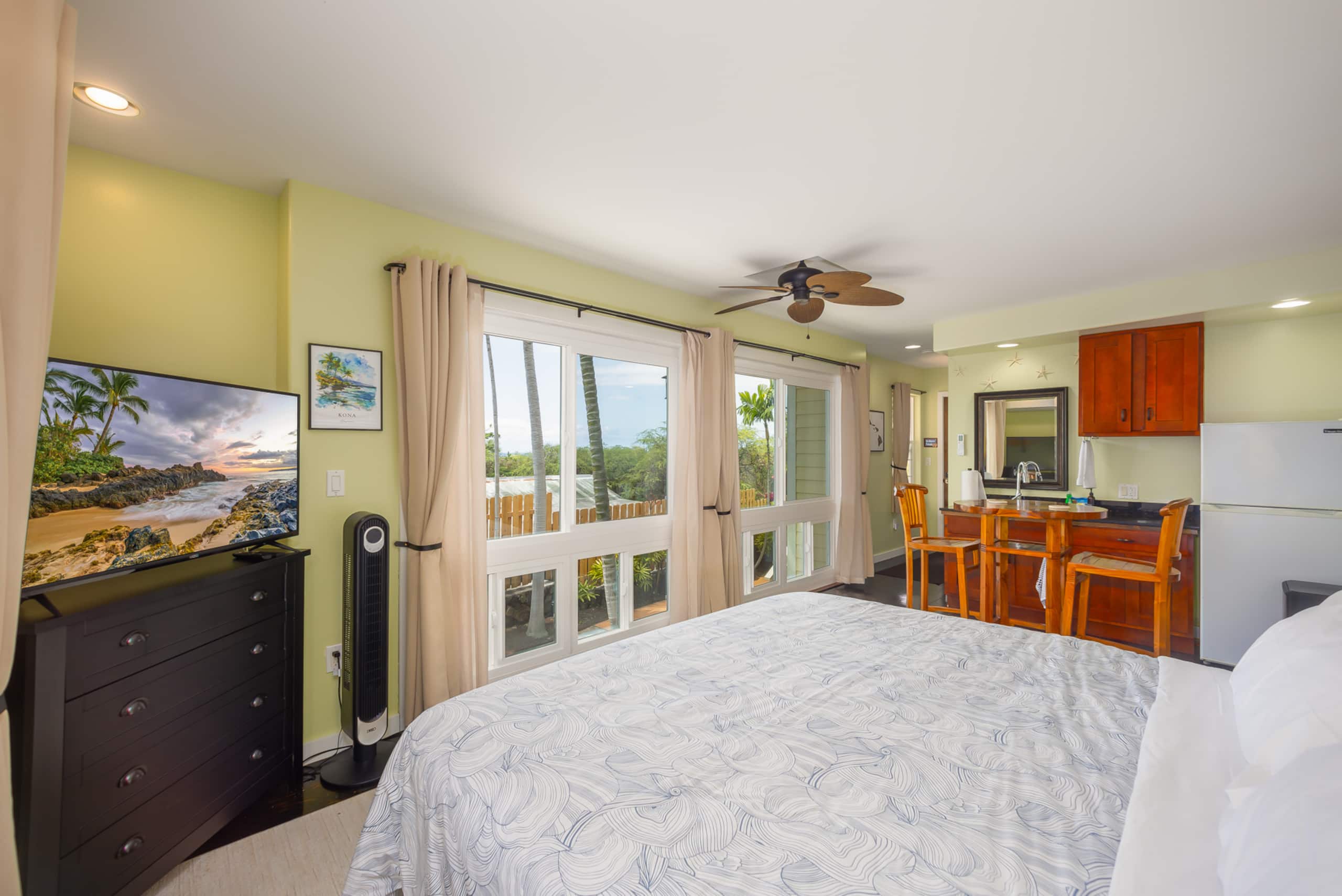 Kona Wave Rider - Island Sanctuary with Ocean Soul - Photo 5