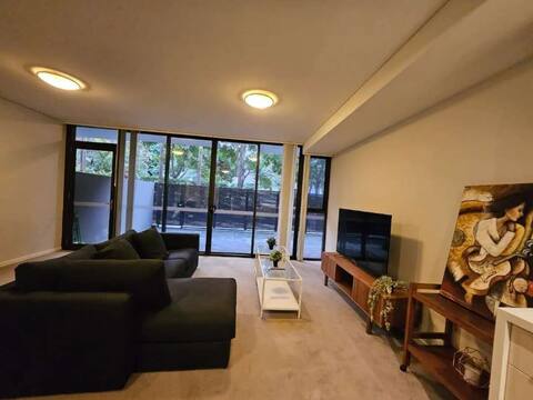 Top Airbnb: Z-SYD Zetland 2BR 06 Apt Close to CBD & Airport in Zetland