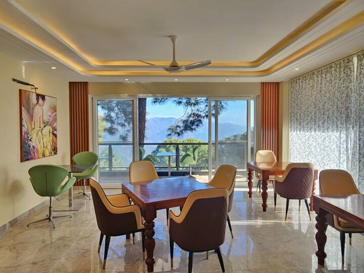 The Hamilton's | Serene Stay In Hills - Parwanoo