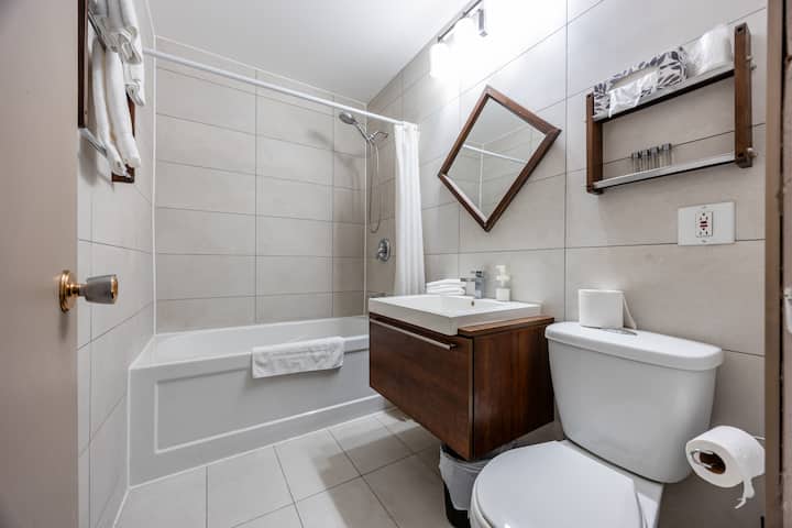 Chambre Familiale Avec 2 Lits Queen Et Divan-lit - Saint-Sauveur