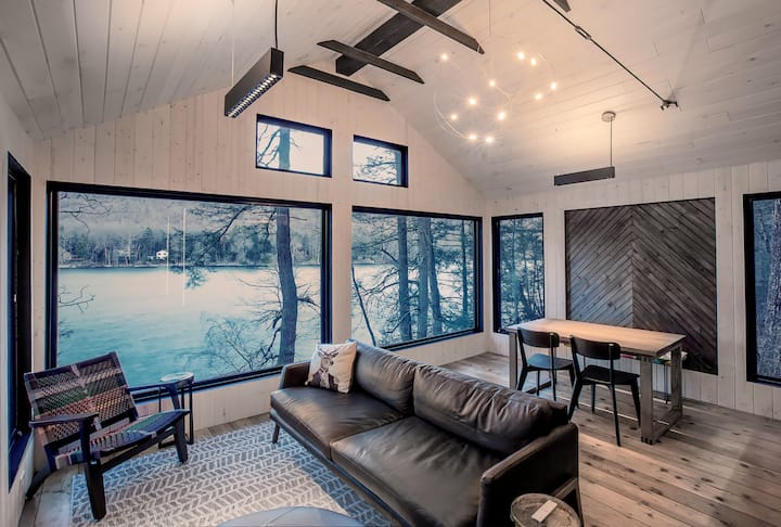 Oscaleta Lake House: Modern Lux - Westchester County, NY