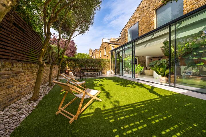 Stylish Fulham House+Garden – Autumn Deals! gallery image 3