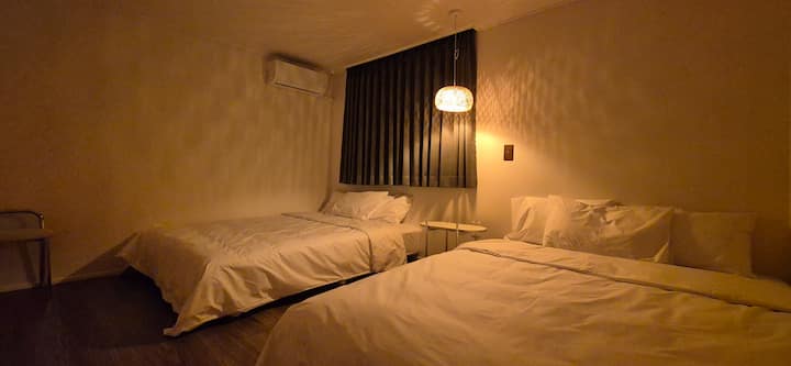 საძინებელი 1