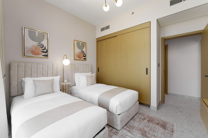 Chumba cha kulala chenye mwangaza wa kutosha