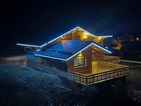 L'étoile du Cambre, exceptional old wood chalet