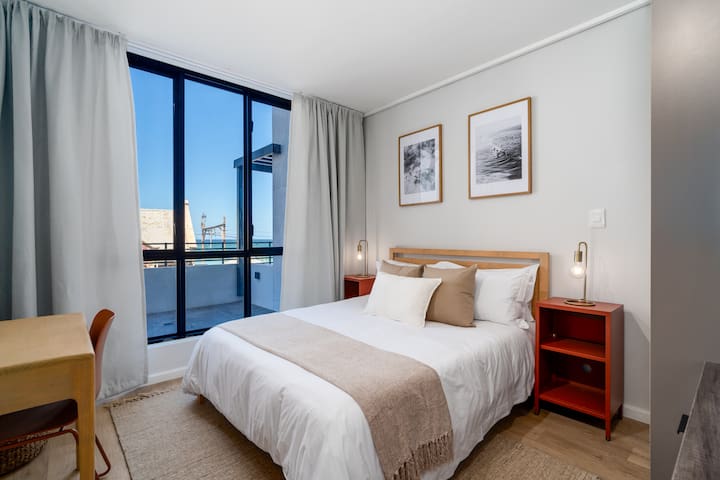 Sun, Surf and Dine at Surfer’s Corner