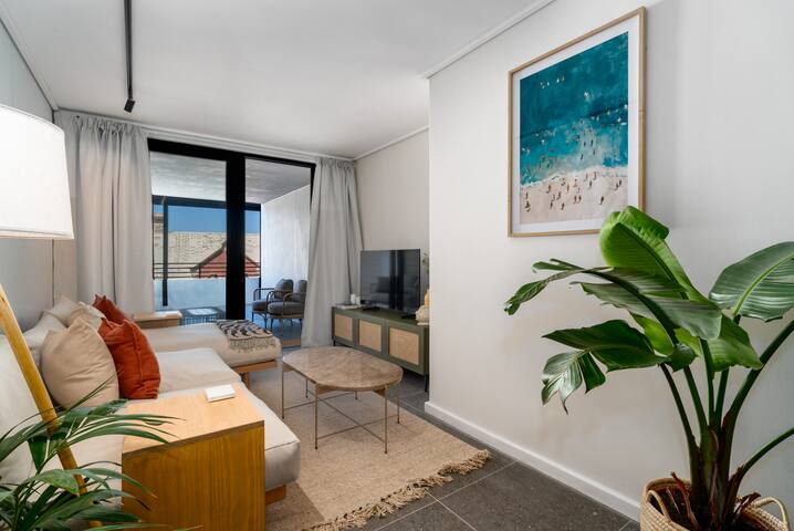 Sun, Surf and Dine at Surfer’s Corner gallery image 2