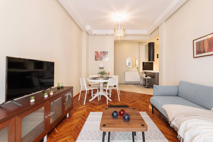 Elysium- White Tower gallery image 5