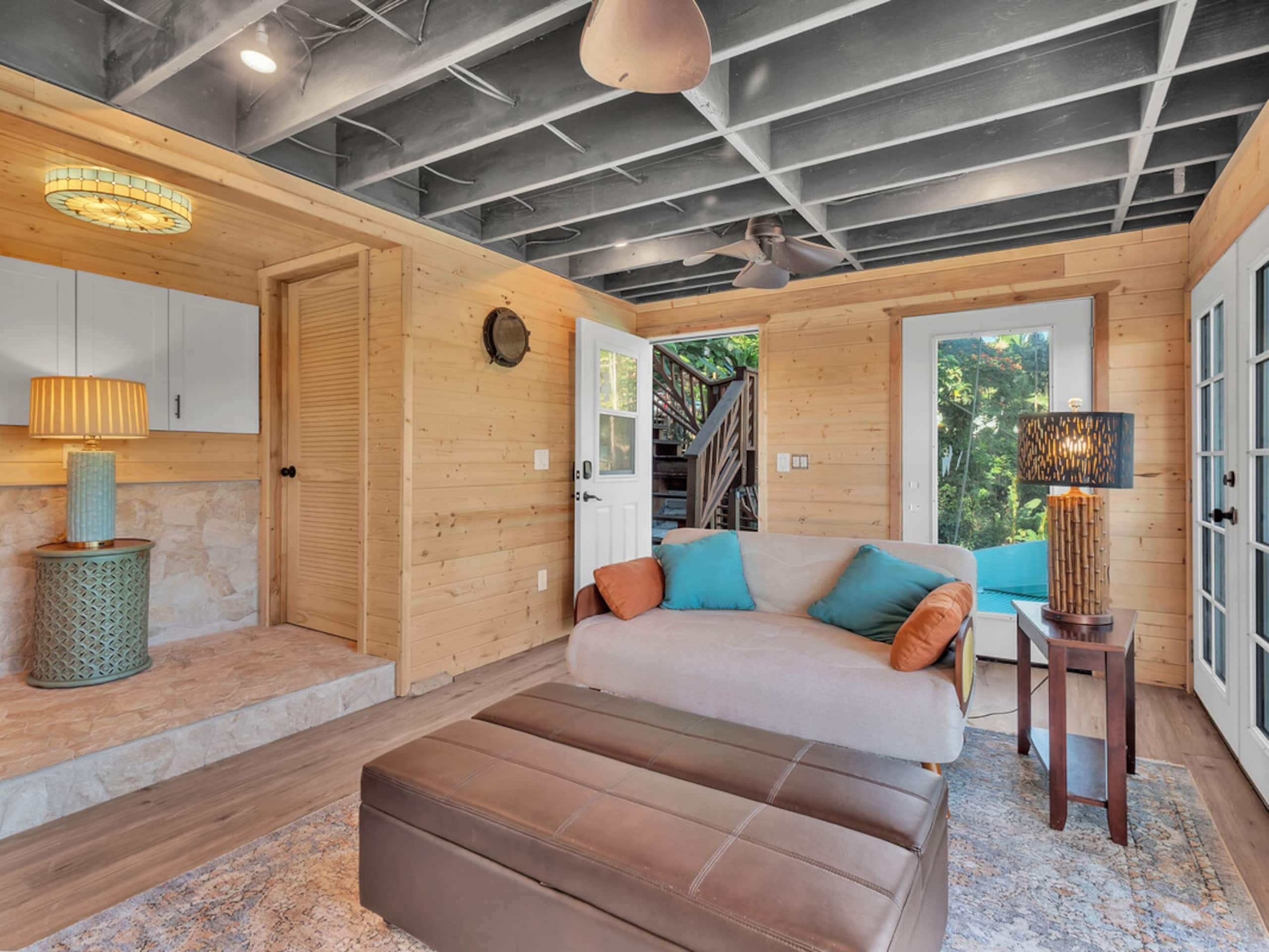 Home in Hilo · ★4.97 · 3 bedrooms · 4 beds · 3.5 baths - Image 68