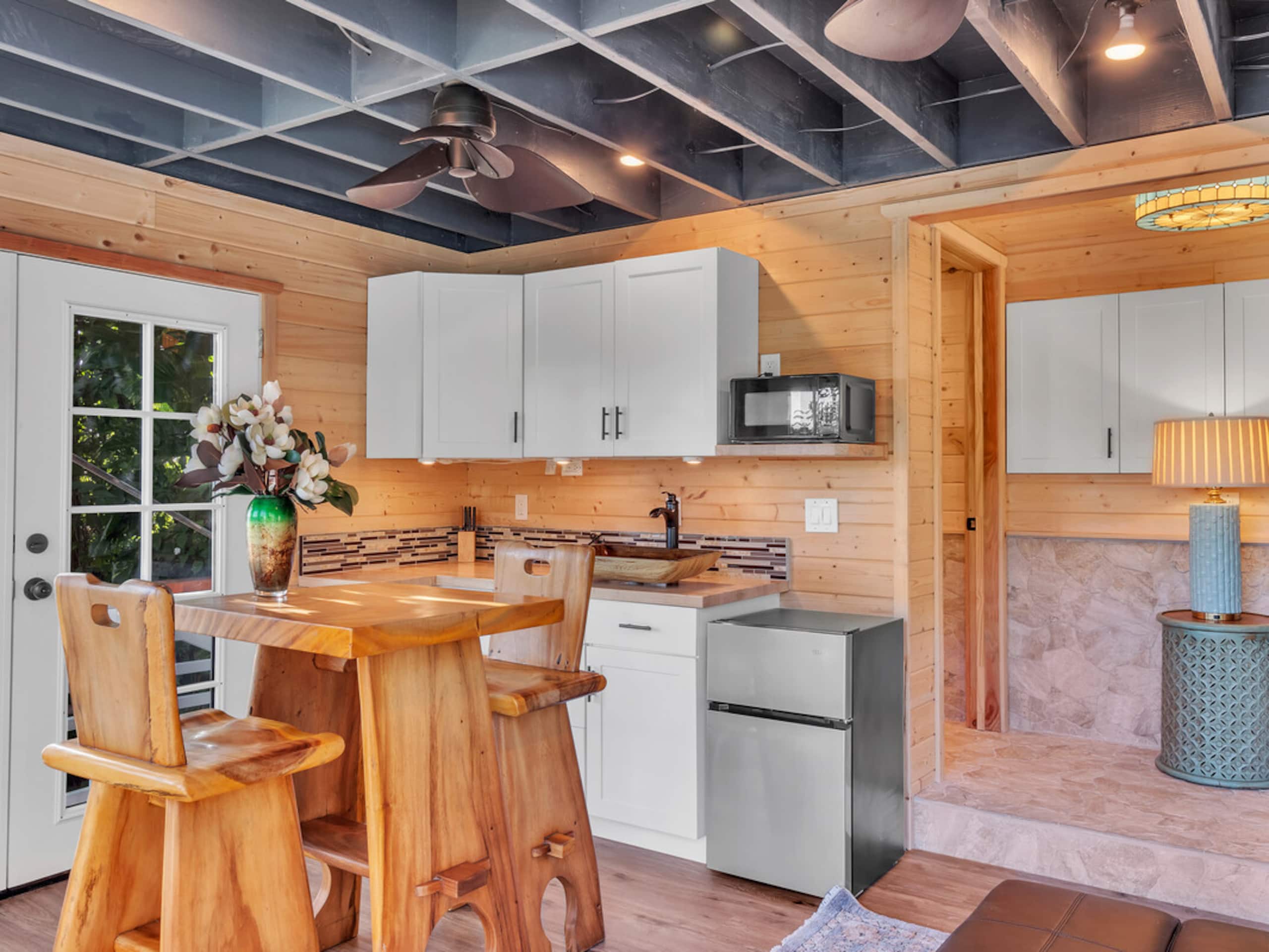 Home in Hilo · ★4.97 · 3 bedrooms · 4 beds · 3.5 baths - Image 69
