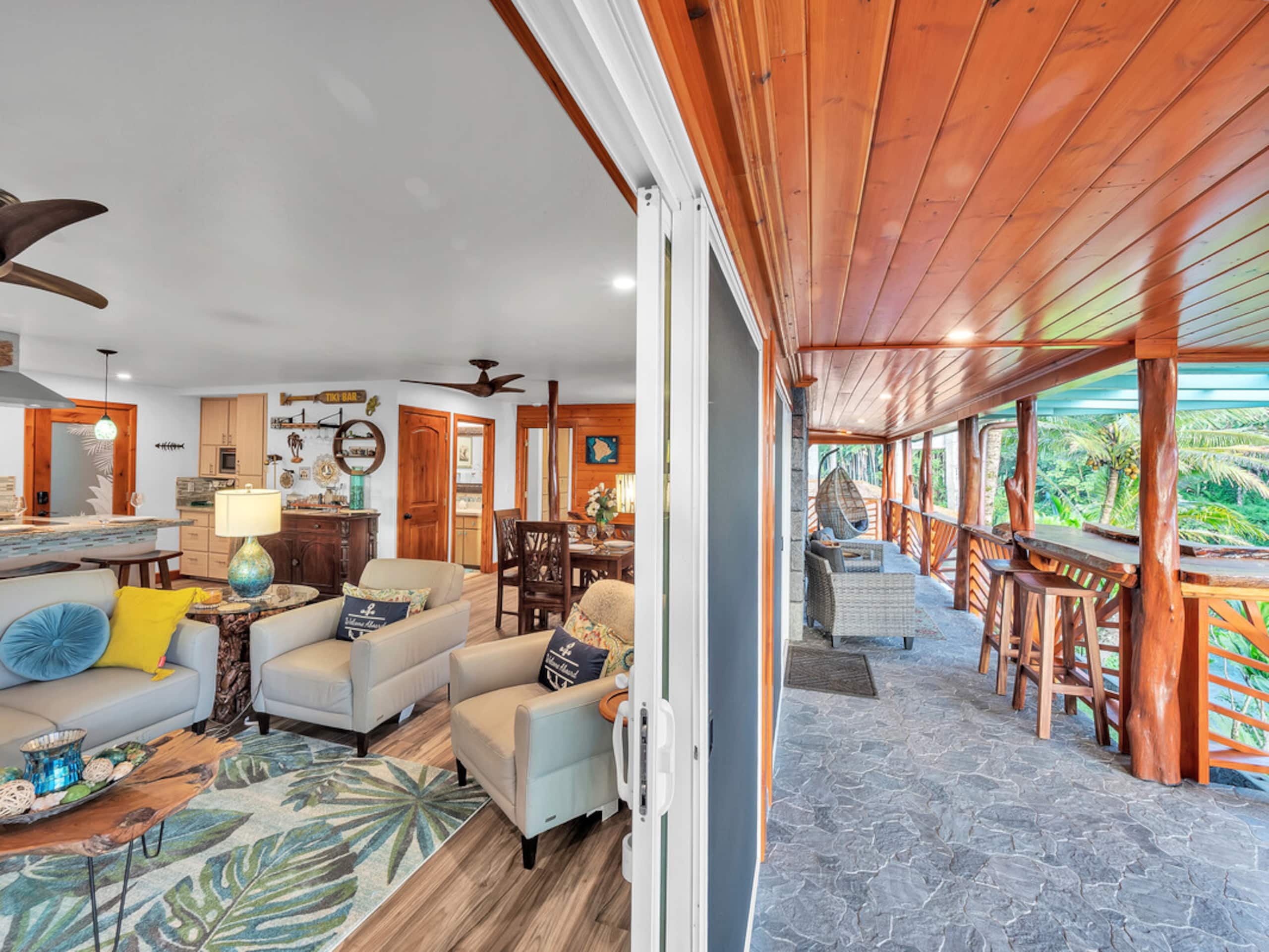 Home in Hilo · ★4.97 · 3 bedrooms · 4 beds · 3.5 baths - Image 36
