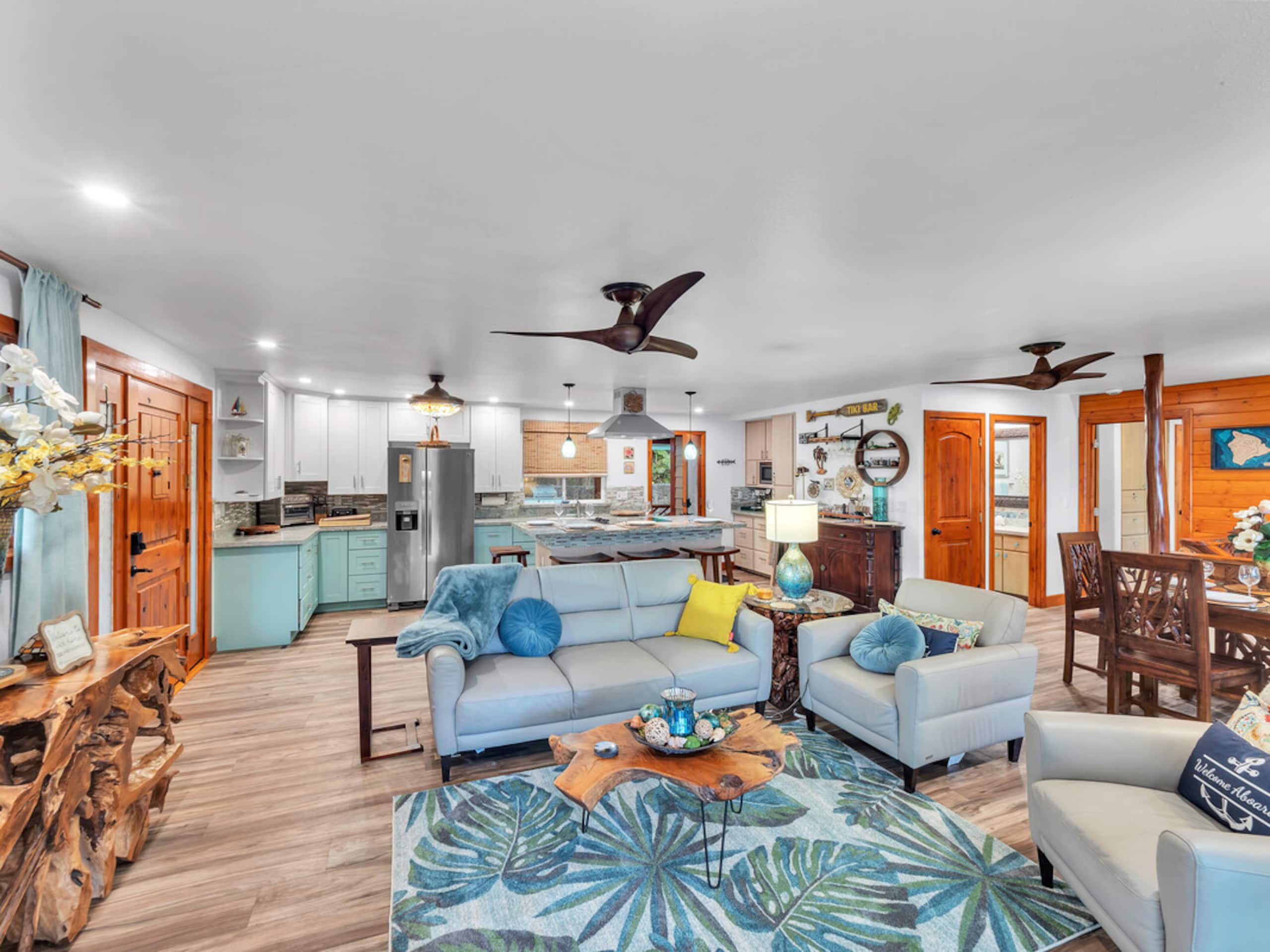 Home in Hilo · ★4.97 · 3 bedrooms · 4 beds · 3.5 baths - Image 40
