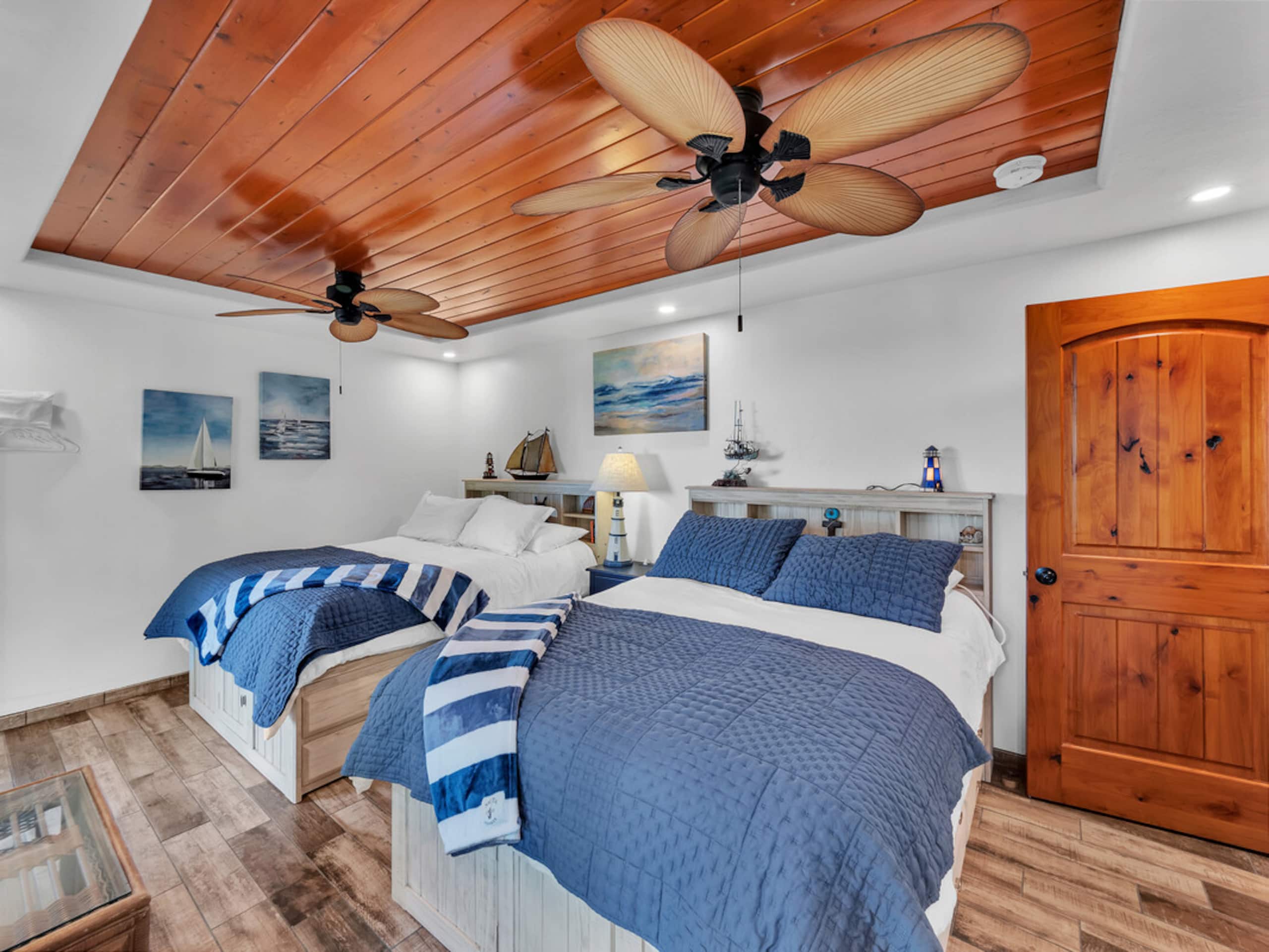 Home in Hilo · ★4.97 · 3 bedrooms · 4 beds · 3.5 baths - Image 57